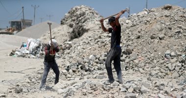 إعادة تدوير مواد البناء فى غزة