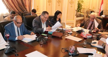 صور.. "دينية البرلمان" توافق على مادة تشكيل 4 لجان بقانون هيئة الأوقاف