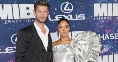 صور..كريس هيمسورث وتيسا تومبسون بعرض Men in Black: International في نيويورك