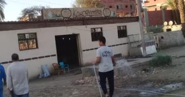  مياه الشرب بقنا تحرر  30 مخالفة للمقاهى لاستخدامهم مياه الشرب لرش الشوارع