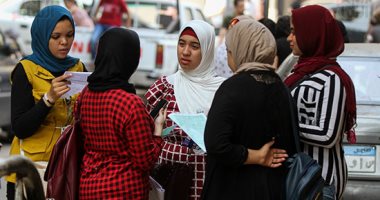 قطار الثانوية العامة يصل محطة اللغة الأجنبية الأولى