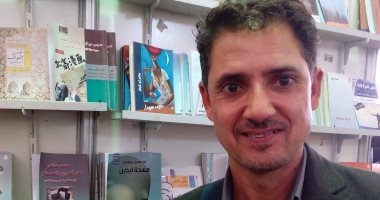 صور .. سالم شبانة شاعر سيناوى حقق نجاحا محليا وعربيا .. وهذه حكاية دواوينه