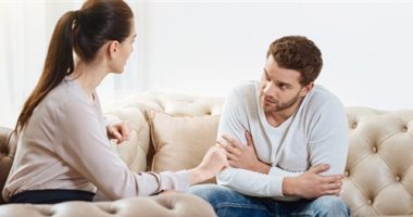 عشان ماتقلبش نكد.. إزاى تتناقشى مع جوزك بهدوء؟
