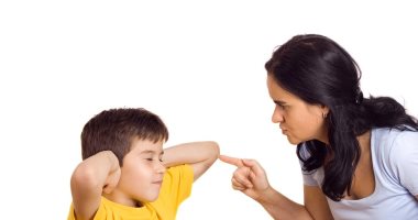 عشان تحافظ على نفسيته.. 4 تصرفات انتبه إليها أثناء تربية طفلك