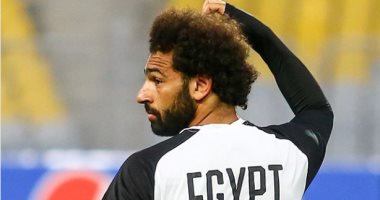 فيديو ..الجمهور المصرى ببرج العرب لـ" محمد صلاح " : كل سنة وأنتا مشرفنا 