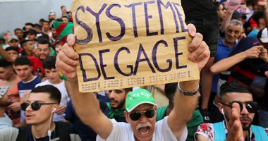 المعارضة تنظم مظاهرات فى العاصمة الجزائرية ضد فلول النظام