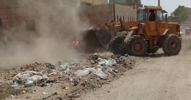 رفع 118 طن قمامة و 16 حالة إشغال  بمركز الفشن  ببنى سويف