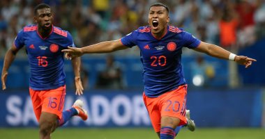 رغم وجود ميسي.. "مارتنيز" أفضل لاعب في مباراة الارجنتين وكولومبيا 