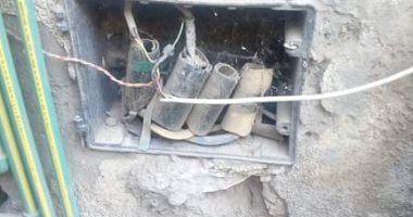 كابينة كهرباء مكشوفة تسبب الرعب لأهالى شبرا الخيمة