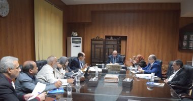 رئيس جامعة بنى سويف: تسهيلات جديدة فى إجراءات تسجيل الوافدين بالدراسات العليا