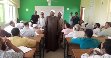 صور.. "أوقاف الفيوم" تعقد اختبارات لتحسين مستوى خطباء المكافأة