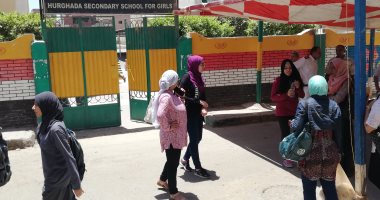 صور.. الديناميكا ترسم البسمة على وجوه الطلاب بالغردقة 