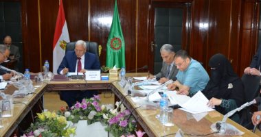 محافظ الدقهلية يمنع مخاطبة التنمية الصناعية لطلب موافقة على مشروع إلا بعد العرض عليه