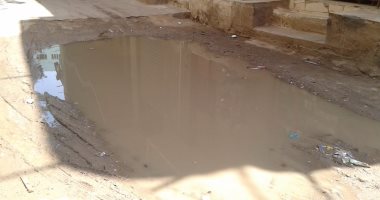كسر بخط المياه الرئيسى بشارع بمنطقة زهراء مصر القديمة