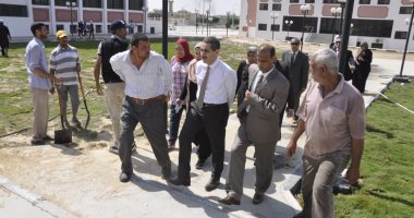 رئيس جامعة القناة يقرر توسعة مداخل الجامعة وتجهيز مركز تنمية الموارد البشرية