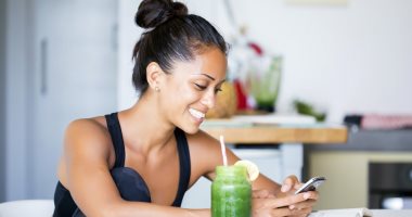 عشان متتحطيش فى مواقف محرجة .. مشروبات صحية هتخلصك من الكرش