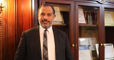 هل يؤثر ضعف إفراز هرمون الغدة الدرقية على نتائج جراحات السمنة؟.. الدكتور أحمد السبكي يجيب