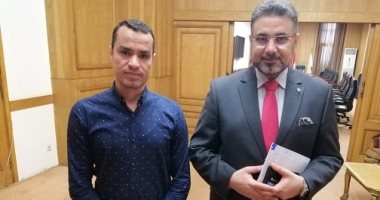 المدير التنفيذى لاتحاد الصناعات لـ"اليوم السابع": إنتاج ماكينة حقن بلاستيك صناعة مصرية 100%..وخطة لرفع الحد الأدنى للمكون المحلى فى كافة الصناعات لـ 40%..خالد عبد العظيم: 3 شركات كبرى تتحول من الاستيراد للتصنيع