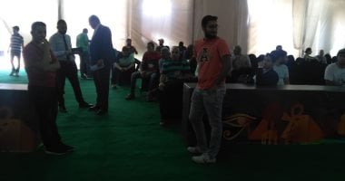 إقبال جماهيرى كثيف على منفذ تذكرتى بمركز شباب الجزيرة قبل انطلاق الكان.. صور