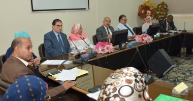 رئيس جامعة أسيوط: الاستفادة من خبرات علماء الطب لإثراء الحركة العلمية والبحثية