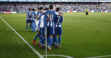 ديبورتيفو لاكورونيا يقترب من الصعود للدوري الإسبانى بثنائية فى مايوركا