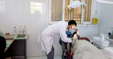 صور.. الكشف على 152 حالة فى قافلة طبية جنوب البحر الأحمر 