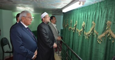 وزير الأوقاف ومحافظ الدقهلية يزورا ضريح الشيخ الشعراوى بدقادوس (صور)