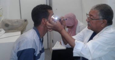 صور.. إنارة وفتح الطرق الخارجية والداخلية بدرب الأربعين فى الوادى الجديد