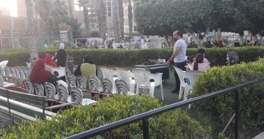 صور..توافد المواطنين على مراكز الشباب بالقليوبية لمشاهدة مبارة مصر  وزيمباوى