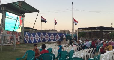 صور.. إقبال جماهيرى على حدائق ومراكز شباب الإسماعيلية لمشاهدة افتتاح أمم أفريقيا
