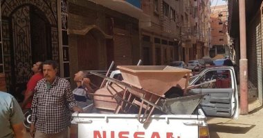صور.. محافظة سوهاج: إزالات فورية لحالات تعدي وبناء مخالف بطما وحي شرق