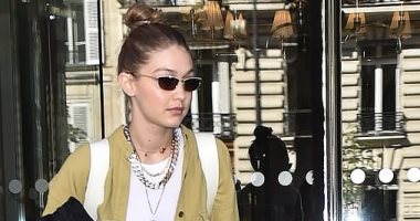 صور..هكذا خطفت جى جى حديد الأنظار نحوها بتوقيع Isabel Marant في باريس