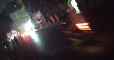 قارئ يشكو عدم توافر أعمدة إنارة فى شارع طلعت حرب بوسط القاهرة
