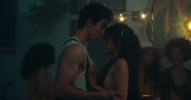 في أجواء مثيرة.."شون مندس" و"كاميلا كابيلو" يطلقا كليب "Señorita "..فيديو وصور