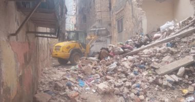 حملات لمواجهة البناء المخالف ورصف الطرق غرب الإسكندرية