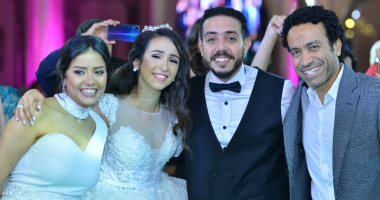صور.. سهر الصايغ تحتفل بحفل زفاف شقيقها بحضور نجوم الفن