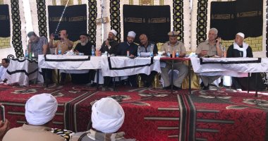 صور.. الكفن ينهى خصومة ثأرية بين عائلتين بمركز القوصية فى أسيوط