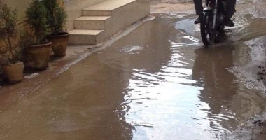 أهالى قرية سيف الدين بدمياط يشكون من عدم تشغيل مشروع الصرف الصحى