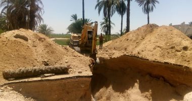صور.. رئيس مدينة الطود: تركيب خطوط الصرف الصحى بطول 170 متر وتطهير الترع 
