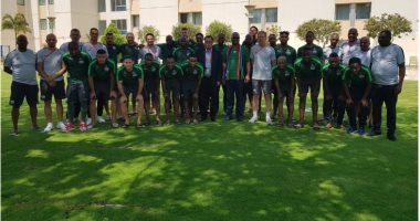وزير الرياضة فى جنوب أفريقيا يزور معسكر "البافانا" قبل لقاء كوت ديفوار