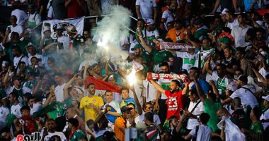 فرحة جماهير الجزائر بعد تخطى فريق كينيا بثنائية 