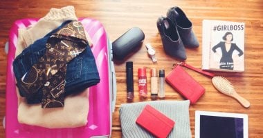 عشان تبقى إجازة سعيدة.. 7 حاجات لازم تجهزيها فى شنطة السفر