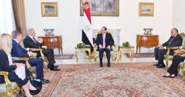 السيسى: ظاهرة الهجرة غير الشرعية معقدة وتتطلب تعزيز التعاون للتعامل معها