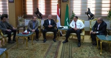 محافظ الشرقية يستقبل وفد مجلس الوزراء لمتابعة نسب تنفيذ المشروعات بالمحافظة 