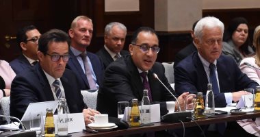 صور..مسئولو سيمنس لرئيس الوزراء: افتتاح مركز تدريب الشركة بالسخنة أول يوليو   