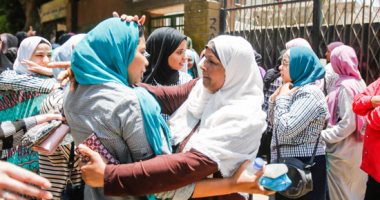 تصحيح العينة العشوائية لمادتى الكيمياء والجغرافيا للثانوية العامة السبت 