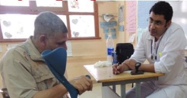 صحة الوادى الجديد: فحص وعلاج 352 حالة فى قافلة طبية مجانية بمركز باريس