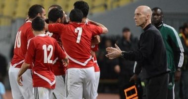 كواليس غرفة الملابس.. برادلى يعدل خطة المنتخب أمام غانا بسبب إكرامى