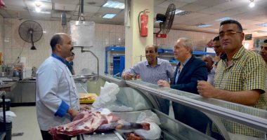 صور.. محافظ الأقصر يقود جولة مفاجئة على مستشفى الأقصر الدولى