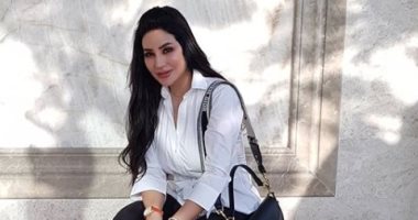 لجين عمران ترد بقوة على معجبة فى إنستجرام بسبب ابنتها
